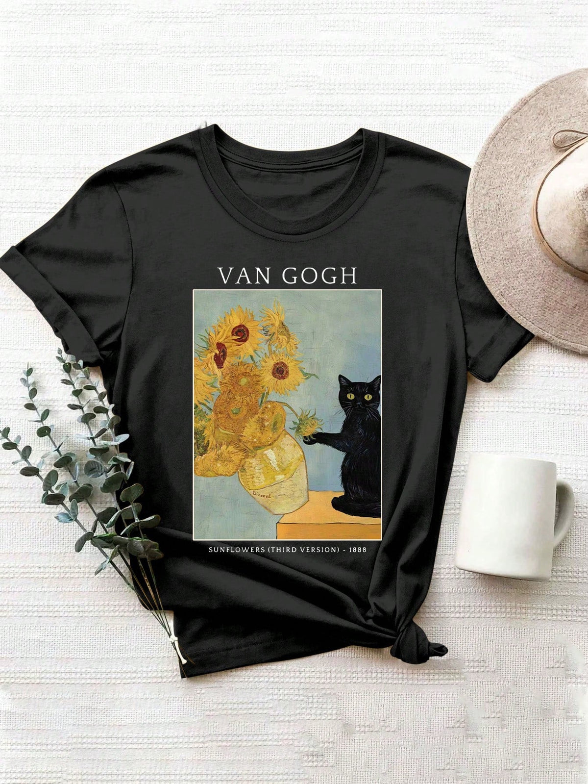 Vintage Art Graphic T?Shirt for Women, Van Gogh Sunflowers With Cute Black Cat Casual Short Sleeve Art Lover Tee