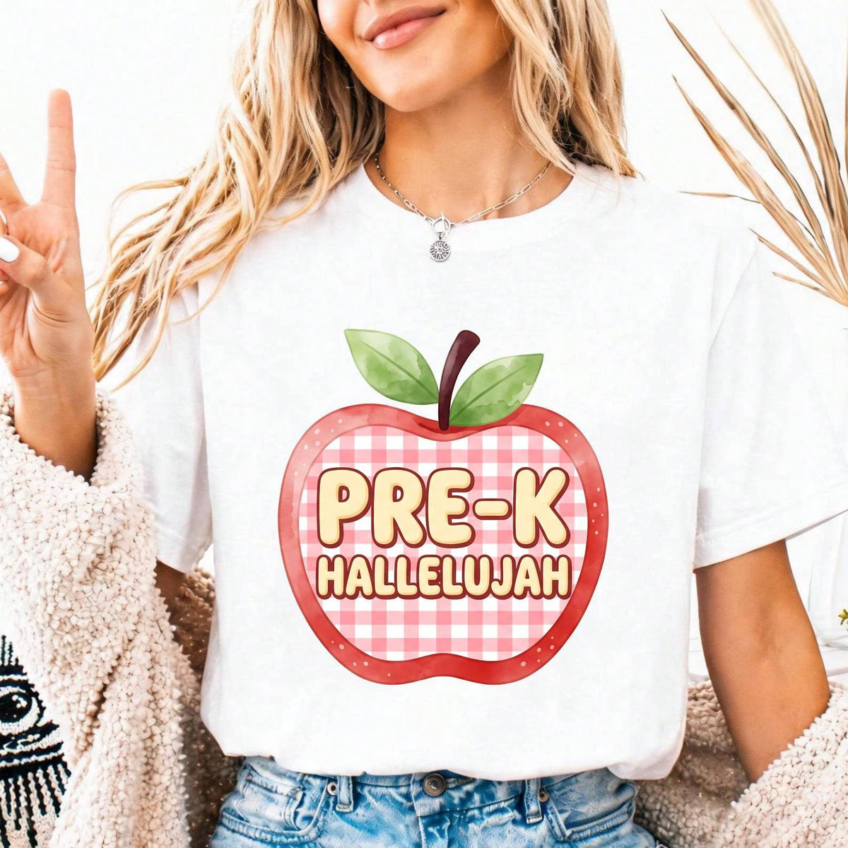 RISEN JUDY Teacher Shirt Back To School Shirt Preschool Teacher Team Shirts Prek Teacher Tee Apple Gingham Preppy Graphic Tee,100% Cotton Women T-Shirt