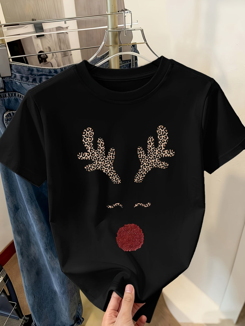 Women's Christmas Reindeer Graphic T-Shirt Cute Leopard Antler Red Nose Holiday Tee Casual Short Sleeve Crewneck Gift Top
