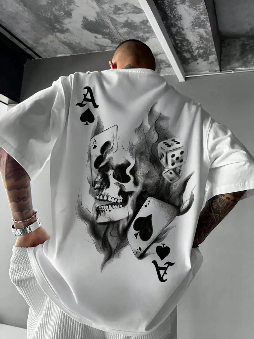 Men Skull Playing Card Dice Back?Print Graphic T?Shirt, Flame Tattoo?Style Crew Neck Relaxed Fit Short Sleeve Streetwear Summer Casual Tee Top