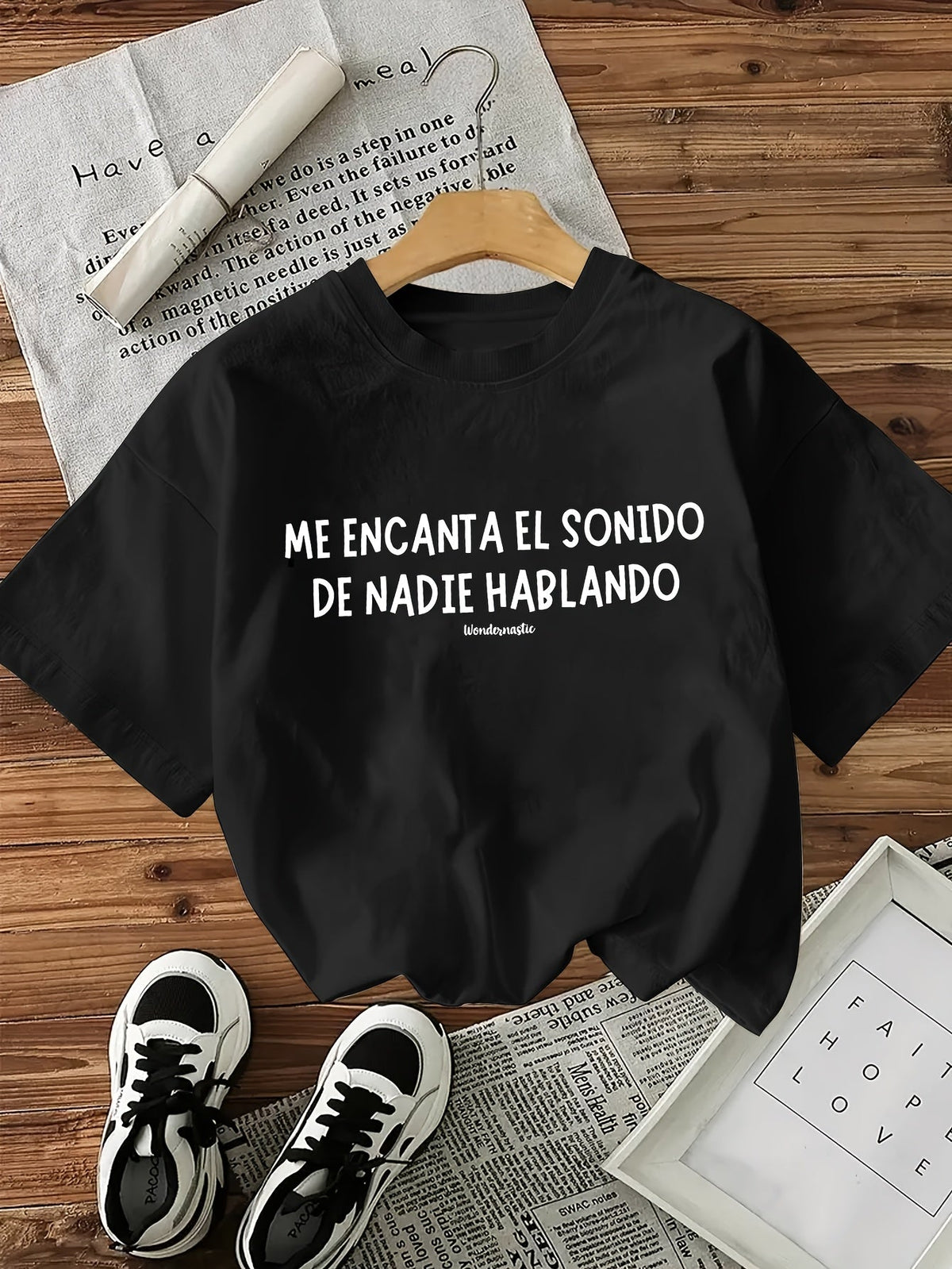 Me Encanta El Sonido De Nadie Hablando T-Shirt Women Funny Spanish Quote Tee