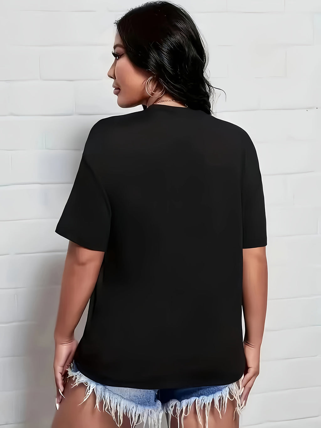 Fashionable Pink Butterfly Print Plus Size Women's T-Shirt Casual Graphic T Shirt For Women Crew Neck